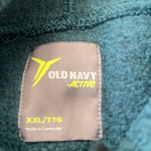 Old navy active sweatshirt hoodie in fleece